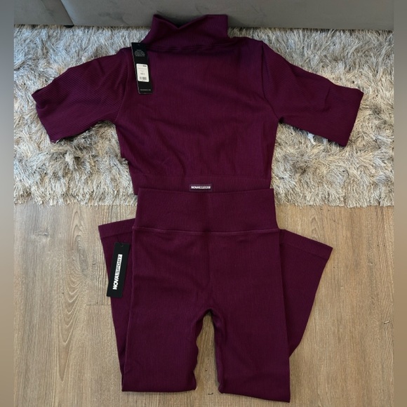 Ribbed Seamless Set - Picture 4 of 4